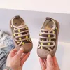 Baskets printemps tête ronde garçons et filles chaussure bébé doux coréen enfants chaussures enfants toile 230923