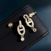 Stud 2024Stud Designer Ear Studs Female Sparkling Diamonds Fashionabla Simple and Cool Style örhängen Fashionabla Märke Elegant Face Thin Earrings Style 240306