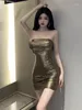 Lässige Kleider 2023 Sommer Sexy Spicy Girl Brustwickel Rückenfrei Schlanke Taille Eingewickelt Mode Temperament Gold Hüftkleid 43SR