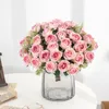 Décorations de Noël 10 têtes de fleurs artificielles Scrapbooking Roses en soie Bouquet de fête de mariage Produits ménagers Vases pour la décoration de la maison 230923