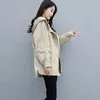 Trench da donna Cappotto beige giacca a vento di media lunghezza 2023 Primavera e autunno Giacca nera allentata coreana con cappuccio Capispalla femminile