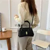 Cross Body Pelle brillante modello pietra semplice borsa quadrata portatile nuova e alla moda borse da donna a tracolla monospallastylisheendibags