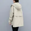 Trench da donna Cappotto beige giacca a vento di media lunghezza 2023 Primavera e autunno Giacca nera allentata coreana con cappuccio Capispalla femminile