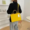 Tasarımcı Akşam Omuz Çantaları Yumuşak Deri Mini Çantalar Kadın Gandbag Crossbody Lüks Tote Moda Alışveriş Çanta Satış Çanta