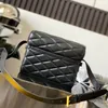 ラムスキンレザークロスボディラグジュアリージューンボックスバッグハンドバッグレディースメンズデザイナー調整可能なショルダークラウドバケツクラッチバッグドローストリングトランクジムトートバッグ