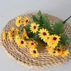 Fleurs décoratives Bouquet de tournesol en soie artificielle avec tige Faux tournesols Arrangement de marguerite pour mariage maison jardin décor de Noël