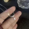Sacchetti per gioielli Collana sintetica con gocce d'acqua e diamanti Moissanite Design femminile Senso Temperamento Catena clavicola