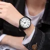 Relojes de pulsera Moda Mujeres jóvenes Relojes Números romanos Banda de cuero Cuarzo Estudiante Reloj Precio Caída