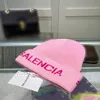 Designer Beanie Classic Knit Hat 1: 1 جودة عالية الجودة مريحة لارتداء 6 ألوان حفلة التزلج المتاحة