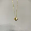 Nouvelles boucles d'oreilles à la mode en zircone cubique Huggie plaqué or 14 carats, pendentif de luxe classique de styliste pour femmes, cadeau élégant trèfle à 4/quatre feuilles, bijoux de haute qualité 18 carats