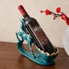 Dekorativa föremål Figurer Harts Classic Elk Wine Rack Creative Crafts Light Luxury Holder Modern Home Cabinet Ornament Office Desktop Decor 230923