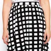 Jupes Grande taille élégant noir et blanc Plaid été printemps jupe évasée taille élastique décontracté a-ligne jupe femme grande taille 6XL 7XL 230923