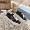 Designer de haute qualité Triangle Logo Double Roue Invert Mark Casual Chaussures Plate-forme Nylon Baskets Femmes Hommes Baskets Baskets Triple Fond épais Low G H7Bx #