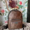 Largecapacity Leather Handbag Mens Designer Ryggsäck Fashion Mountaineering Shopping Bag Emboing Travel Rucksack