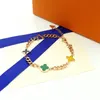 Mulheres designer pulseira luxo diamante charme pulseira moda na moda carta pingente jóias de ouro acessórios 140254