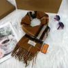 OEMG Sciarpa in cashmere 100% e Hijab in lana Plaid ultra caldo ed elegante Accessorio per abiti invernali e primaverili 70 9inX11 8in Giftbox Y22317x