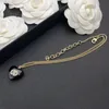 Ожерелье моды Женские Женские Дизайнерские ожерелья CHOKER 18K ЗОЛОТАЯ БРЕНДА C-буквы подвеска для сердечной цепи Crystal Заявление о свадебных украшениях