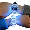 Lichtgevend diamanten horloge VS modetrend mannen vrouw horloges minnaar kleur LED licht jelly Siliconen Genève Transparante student polswa252V