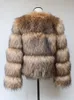 女性の毛皮のフェイクファーhjqjljls冬の女性ファッションフェイクアライグマファーコート豪華な短いふわふわファージャケットアウターウェミンファジーコートオーバーコート230923