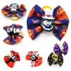 Vestuário de cão 1020pcs Pet Bows Bowknot com faixas de borracha Abóbora Impressão Suprimentos para pequenos acessórios de Halloween 230923