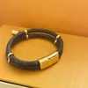 Braccialetti in pelle con chiusura magnetica alla moda Braccialetti unisex per amanti delle lettere Bracciale con ciondoli classici gioielli firmati Gift225z