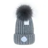 czapka czapki męskie designer czapki nowe mody kobiety panie ciepłe zimowe czapkę duże sztuczne futro pomp pomps bobble hat na zewnątrz M-6281E