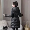 Abrigos de trinchera para mujer Negro con capucha Outerwea Mujeres Chaqueta acolchada Corea Moda Media longitud Manga larga Slim 2023 Invierno Grueso Cálido Casual