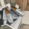 Chaussure unique à talons bas pour femmes, célèbre styliste, fond de teint rétro doux, polyvalent, nouvelle collection automne et hiver 2023