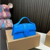 Luxurys Designer Bags Jacquemuusバッグクラッチスエードバッグショルダーバッグハンドバッグトート女性の新しいファッションテクスチャロッキングメッセンジャーバッグ