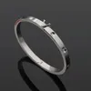 2023 Nieuwe Titanium Stalen Herenarmband 3 Kleuren Mode Dames Designer Armbanden Klassieke Unisex Paar Sieraden