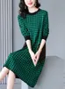 Autumn Winter Gradient Color Sweaters Dress 2023 Office Lady Soft Warm Sticked Jumper Dresses Långärmad Kvinnor Designer O-Neck Slim Vacation Graphic Midi Frocks