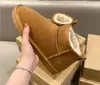 Winter Women Mini 5854 Fur Boots Shoes حقيقية من جلد الغزال من جلد الغزال أحذية القطن