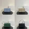 Luxurys Designer Bags Jacquemuusバッグクラッチスエードバッグショルダーバッグハンドバッグトート女性の新しいファッションテクスチャロッキングメッセンジャーバッグ