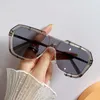 Sunglasses One-Piece Large Rim Men's And Women's To Make Big Face Thin-Looked Glasses For Driving Fashion