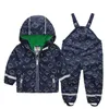 Zestawy odzieży Honeyking Childrens Suit Rain Rain Waterproof kombinezon spodnie dla małych dzieci Jokat Jeska Rainwear Chłopcy Kurtka i spodnie Set 230923