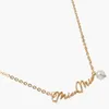 Hanger Ketting Miumius Designer Luxe Mode Parel Veelzijdig Eenvoudig En Hoogwaardig Metaal Letter Franse Ketting Armband Handwerk Ketting Cadeaus Voor Vrouwen