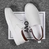 Scarpe eleganti da uomo Scarpe di tela Sneaker casual da uomoLight Slipon Vulcanizzata Comode scarpe basse da uomo Mocassini Scarpe da ginnastica nere Zapatos Hombre 230923