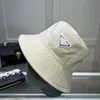 Дизайнерская классическая шапка-бини Шляпа с широкими полями Высококачественная шляпа от солнца Модный тренд для путешествий Slim Fit Пляжная шляпа с плоским цилиндром Универсальная