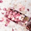 ドライフラワーは結婚式100200300PCSシルクバラの花びらを手作りしました