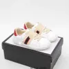 Italy Casual Kids Shoes Bee Girls Boys Star White Flat Leather Shoe Green Red Stripe Embroidered Chirdren Sport