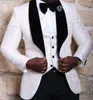 Ternos masculinos chegadas um botão branco noivo smoking xale lapela padrinhos de casamento dos homens (jaqueta calças colete)