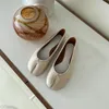 Scarpe eleganti in pelle di mucca Slip On Mocassini giornalieri semplici stile coreano Taglia piatta femminile 40 Mocassini con dita divise a molla 230925