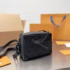 Топ Высококачественная дизайнерская сумка Маленькая квадратная сумка Женская сумка через плечо Классический плечевой ремень с цепочкой с принтом Отделка из парусины с покрытием из кожи на одно плечо