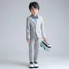 Suits Boys Spring Summer Plaid Suit Set Children's Wedding Party Performance Dress Costume Kids Blazer Pants Bowtie Shirt kläder 230925