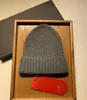 Cappello lavorato a maglia Dupe con marchio nei popolari cappelli invernali Cappellini lavorati a maglia con stampa classica lettera d'oca XX09280
