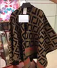 High-end öppna kvinnor Autumn/Winter Cashmere Scarf Quality Soft Shawl Scarf Ladies Cape Coat sjal