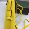 Grossisttelefon och designer en handväskor unisex mobila höga väskor mini tote väska kvalitet axel avslappnad strand mångsidig crossbody kapacitet noll plånbok