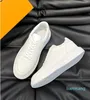 Mężczyźni Beverly Hills Sneakers Buty Białe czarne deskorolki spacery Low Top Casual Rube Sole Fabric Hurtowe trenerzy komfortowe z pudełkiem