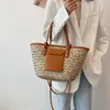 Borse da sera 2023 Borsa estiva alla moda Borsa da spiaggia in paglia Borsa a tracolla in rattan grande Borsa intrecciata a mano di grande capacità