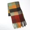 2023 AC -färgad kontrollerad överdimensionerad halsduk Tassel Soft Fall Winter Thick Warm Shawl Women Mix Colors